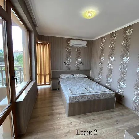 Къща за гости РИВА * Равда